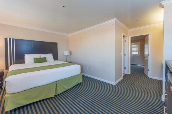 Ocean Pacific Lodge image 38