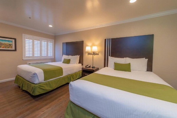 Ocean Pacific Lodge image 44